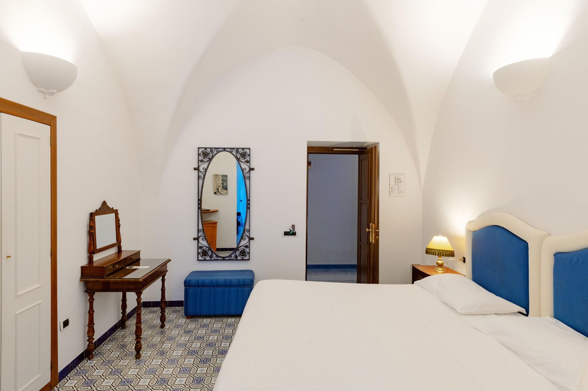 Hotel Giordano ราเวลโล ภายนอก รูปภาพ