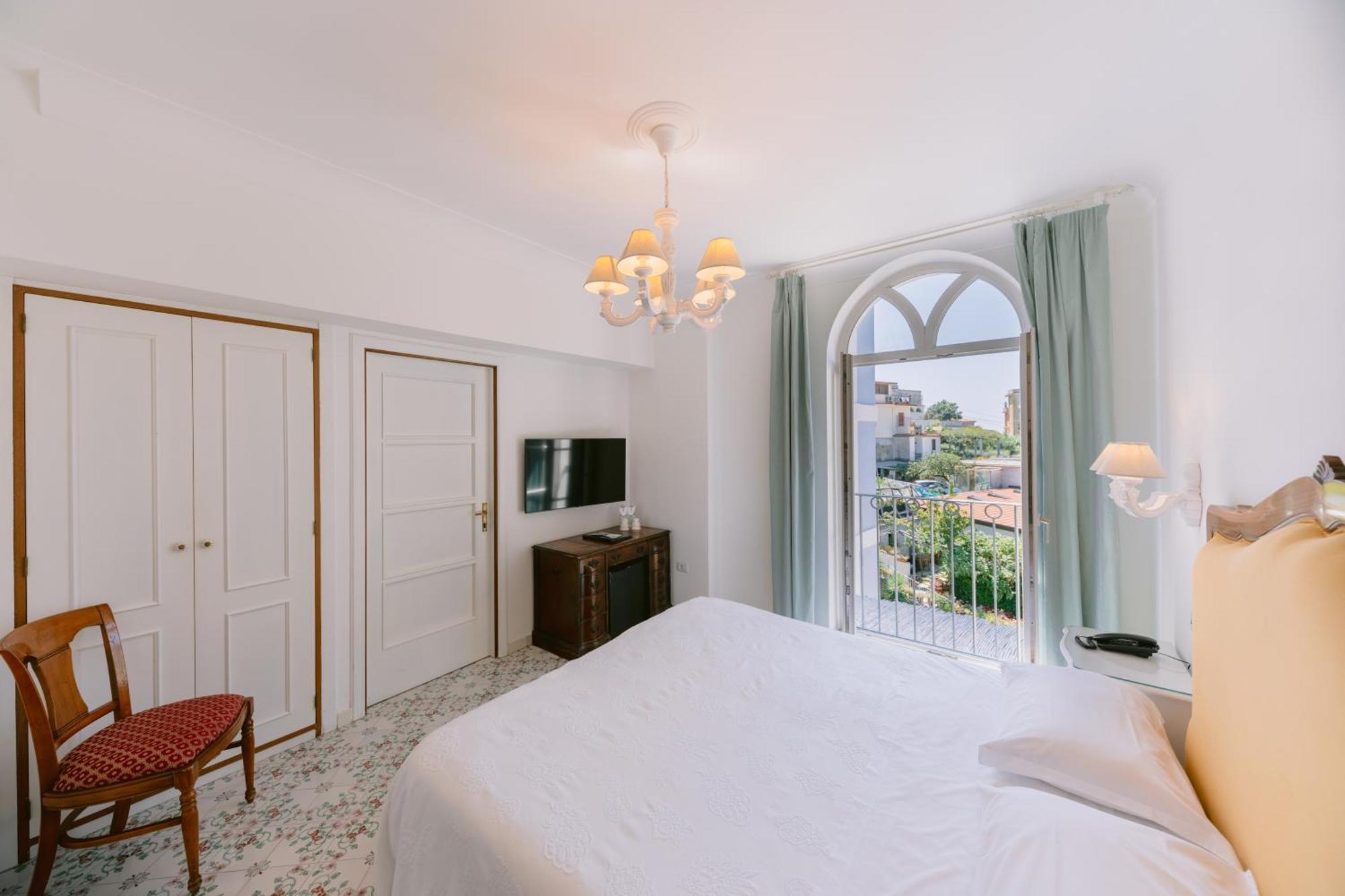 Hotel Giordano ราเวลโล ภายนอก รูปภาพ